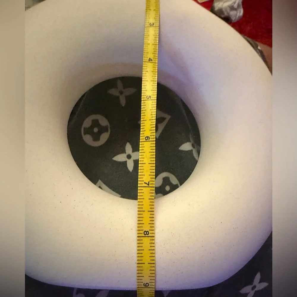 Wayfair ceramic donut table vase
